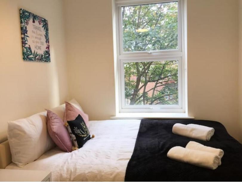 Comfy Private Bedrooms Near Euston Station, Central Лондон Екстериор снимка