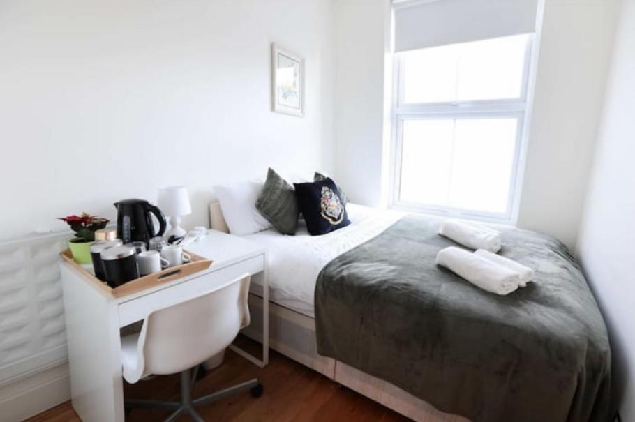 Comfy Private Bedrooms Near Euston Station, Central Лондон Екстериор снимка