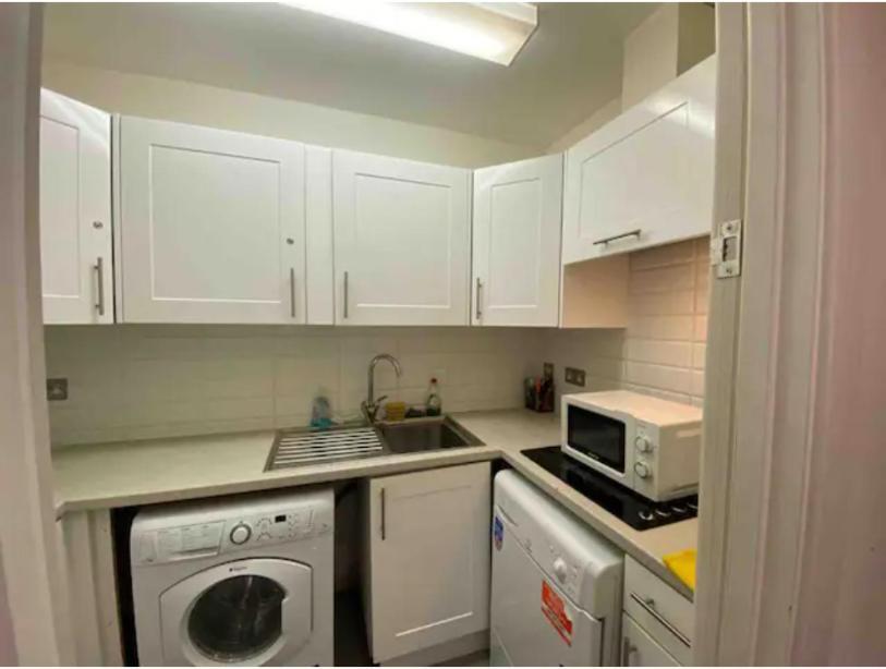 Comfy Private Bedrooms Near Euston Station, Central Лондон Екстериор снимка